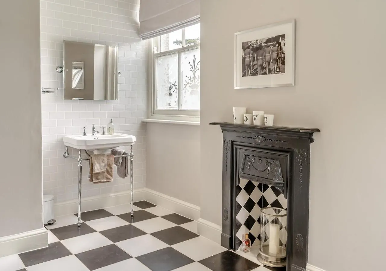 Holiday home Brynfield House Villa Newton  United Kingdom